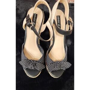 Violet & red Women's Sandles, Size 7